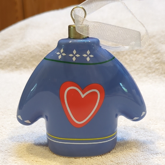 Lug Ceramic Sweater Ornament - New - Picture 2 of 4